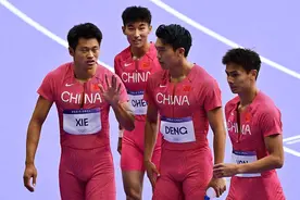 男子4×100米接力，中国小组第一晋级决赛！图片