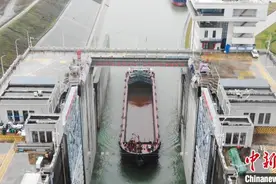 大藤峡船闸完成停航检修恢复通航 广西西江干线全线贯通图片