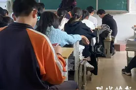 湖北黄冈58岁高三教师在宿舍离世，家属：当地教育局已介入图片