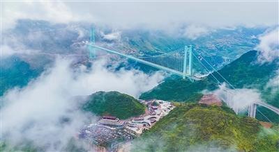 科技桥 通路桥 致富桥！《人民日报》：贵州花江峡谷大桥为当地文旅发展注入新活力