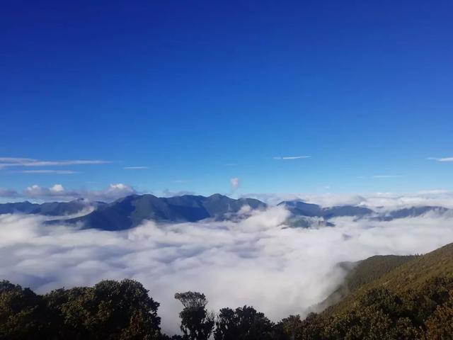 来甘孜南北川越线，超前点播初秋美景！