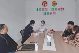 生母不愿抚养，16岁少年被遗弃多年，落户后想当一名厨师图片