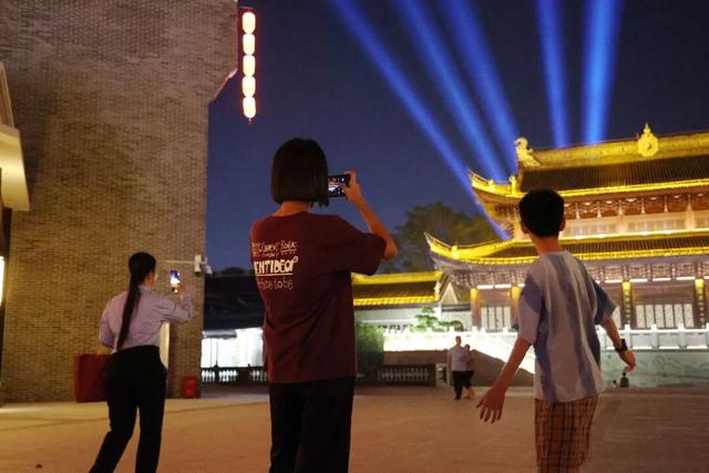 老地标成夜游好去处！昨晚，玉林这里灯火璀璨