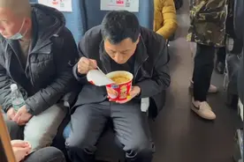 青岛故事｜行走在破案一线的“刑侦铁人”！城阳公安王培增19年扎根一线，化身“破案先锋”书写热血传奇图片