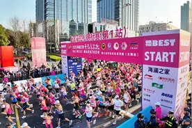 2025无锡马拉松开赛 女子组冠军成绩刷新赛会纪录图片