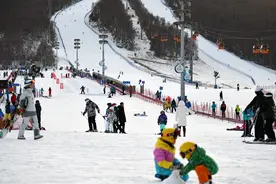 在最热滑雪季“穷滑”，如何以最低成本获得最多的滑雪乐趣？图片