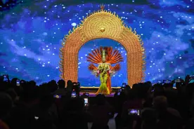 “千手观音”重现，“共享芬芳·共铸美好”中国残疾人艺术团专场文艺演出成功举行图片