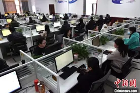 陕西多措并举稳就业 今年1月至10月城镇新增就业39.06万人图片