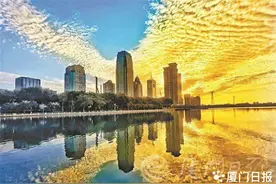 鱼鳞云火烧云美翻鹭岛天空图片