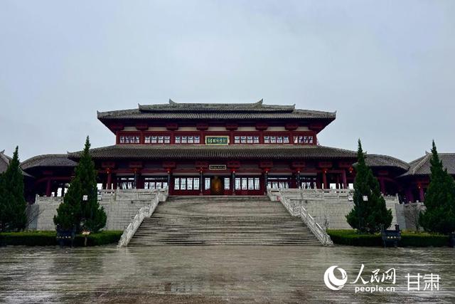 行进中国｜崆峒山下新城景：一座山激活一座城