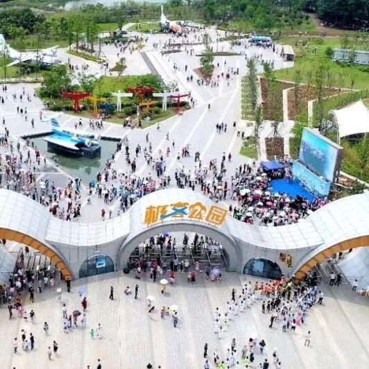 沪渝蓉高铁武荆宜段即将开通，福利一 “票” 通→