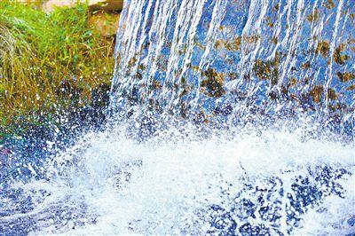 大沟湾披上金色盛装