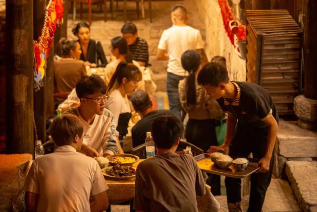 重磅消息！枣庄在校大学生师生限时福利来了，免费游台儿庄古城！