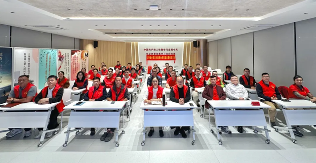 割禾体验、拾秋徒步……里水11月活动精彩瞬间→