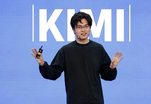 国产大模型Kimi K3登顶榜单，马斯克都成为背景板