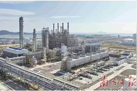 一座“油城”的绿色蝶变图片