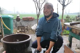 公安“胡子哥”：土灶烧出最美家乡味图片