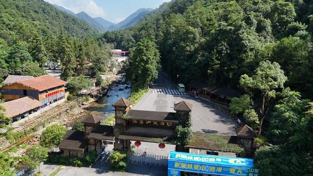 便捷路网通粤港澳 姑婆山“氧”出旅游新活力