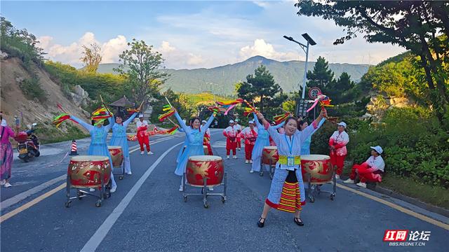 高清湖南丨花海与云海，隆回龙瑶幽谷的双重浪漫