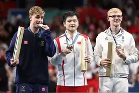 吃饭绝对是认真的，小胖樊振东凌晨还在食堂坚守图片