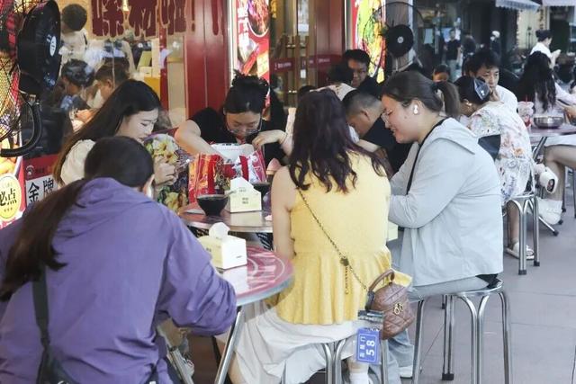 上马墩：好胖人的一条街