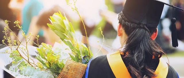 毕业季，我们的学位服是怎样发展而来的？