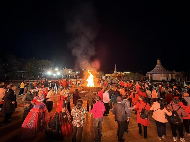 禄丰恐龙谷邀你去泡温泉，吃地道年猪饭！
