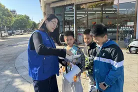 国庆我在岗｜基层网格员，“碎碎念”保节日安全图片