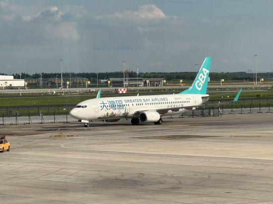 大湾区航空哈尔滨至香港航班顺利首航
