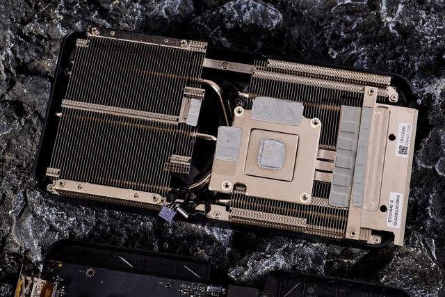 耕升GeForce RTX 5060暴风OC 8G显卡评测：中端市场的强力竞争者