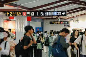 江苏多条地铁迎单日客流量新高图片