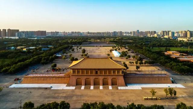 起猛了!西安地标集体变身?