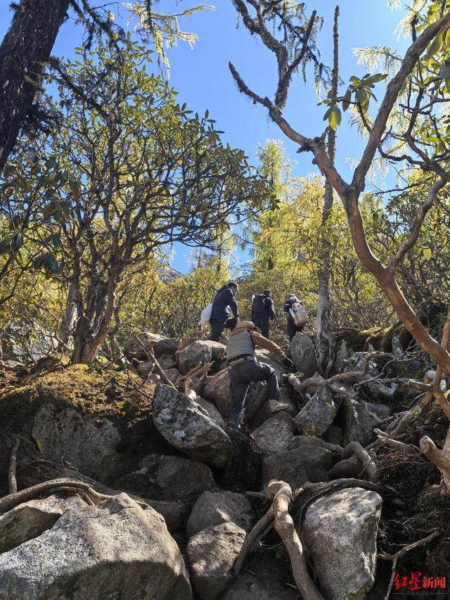 川西登山徒步乱象调查②丨高海拔徒步成“最危险户外活动”之一 甘孜州拟出台措施加强登山活动监管
