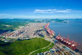潮起最美海岸线·大国大港：宁波舟山港，从世界第一大港迈向世界一流强港图片