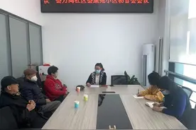 更换管道、加装保温层、提升软服务，小区改造后居民心里舒坦了图片