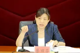 大搞“家族式”腐败！福建一女干部被“双开”图片
