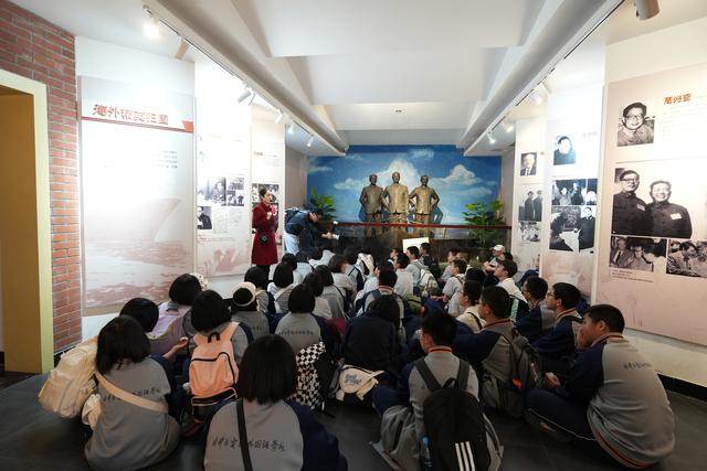 锦绣铺画卷 安逸绘新章——写在2025四川省文化和旅游发展大会开幕之际