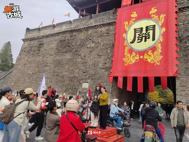 趣游古城！周末大家都在荆州演三国！