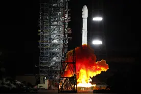 巴基斯坦总理祝贺中国成功发射巴通信卫星：彰显巴中强有力合作与伙伴关系图片