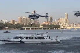 探访广州警察节开放日活动：特警从直升机索降，快艇江面接应图片