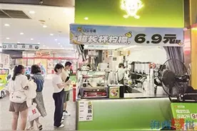 奶茶“10元时代”来临？厦门市场多个茶饮品牌打响价格战图片
