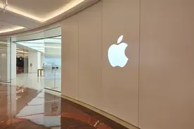 苹果放宽第三方维修限制：iPhone 用户将保留 True Tone 等功能图片