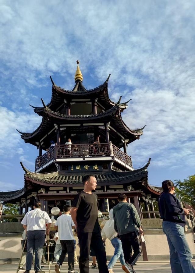 晚潮｜一脚踏三省，一步一人生