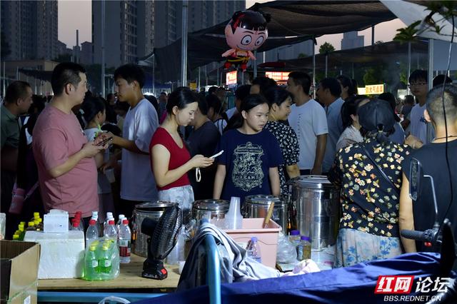 【每日一图@湖南】打卡澧县网红夜市，一叶庵下的人间烟火