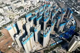 甘肃建投润兰之城小区项目建设奏响“春季奋进曲”图片