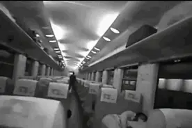 凌晨两点，列车长接到紧急电话图片