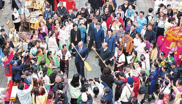 岳阳楼日：千年忧乐再回响