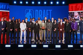2024年NBA选秀大会首轮，小皇帝儿子布朗尼被忽视了图片