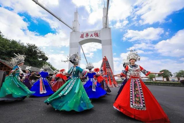 国庆去矮寨！交通住宿全攻略，让你出行不迷路！