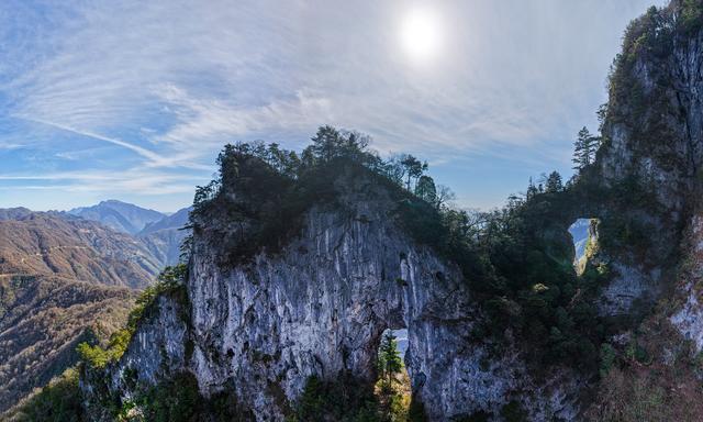 巴东：穿洞藏幽！秘境小神农架的自然画卷~